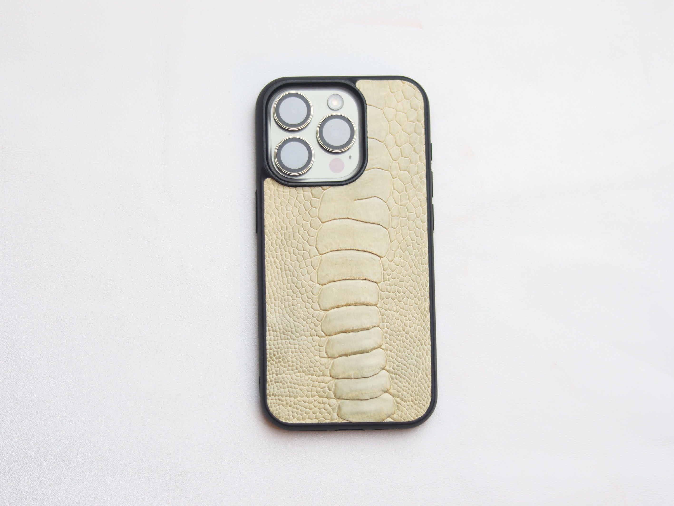 PARCHMENT BIEGE OSTRICH LEG SKIN PHONE CASE